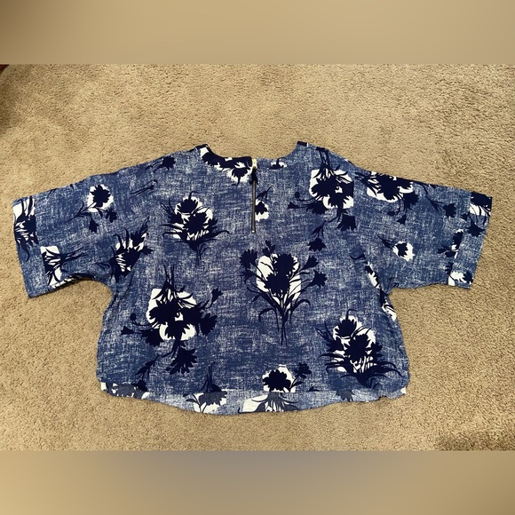 Boden Crop Top Women's US Plus Size 18 Short Sleeve Blouse Blue Floral Zipper - Picture 6 of 8